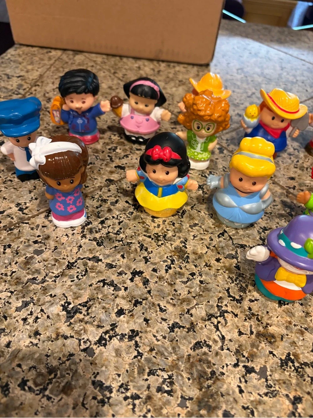 Fisher Price Little People Lot 18 Figures